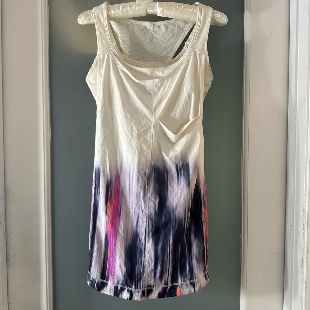 Lululemon Athletica “Run for your Money” tank w built in sports bra